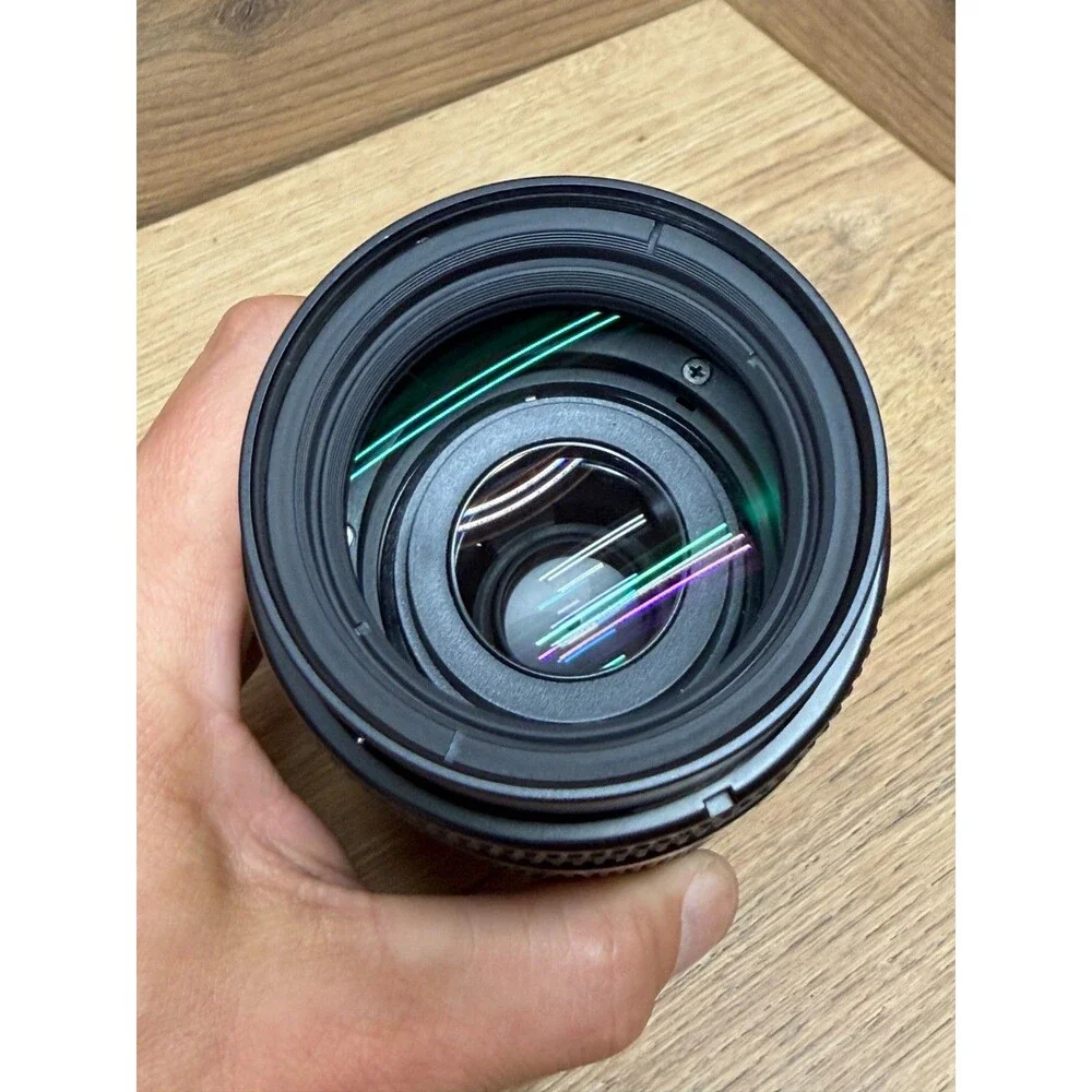 Nikon AF Nikkor 70-210mm 1:4-5.6 Lens w/ Caps Very Good Working Condition